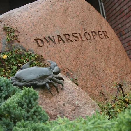 Haus Dwarsloeper, 2 *